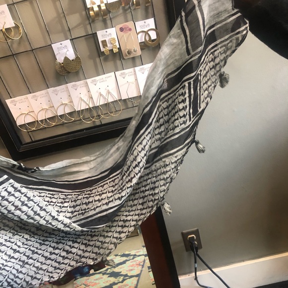 Love stitch boho scarf - Picture 4 of 4